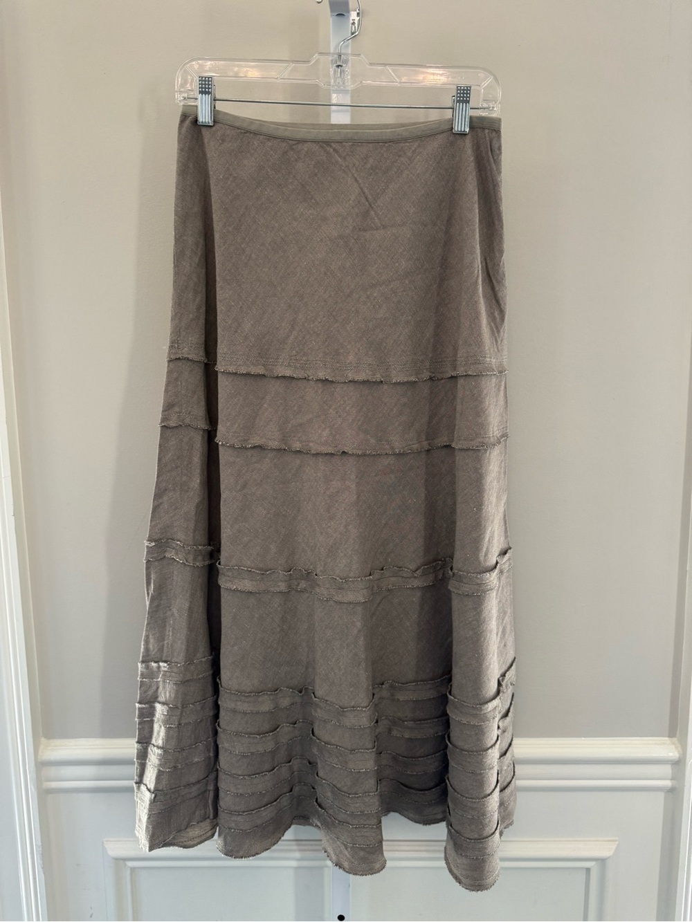 Nic+Zoe Taupe Tiered Maxi Skirt Women’s Size 10 Boho Raw Edge Ruffle Long Skirt